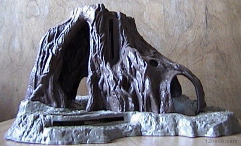 A side view of the 1980 Dagobah playset