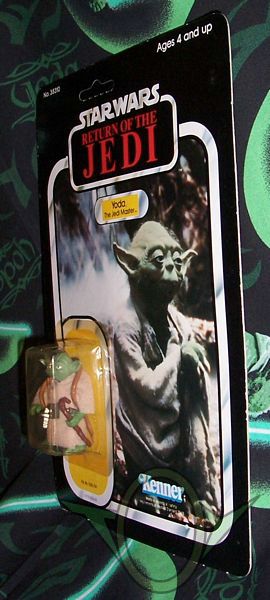 Kenner - Return of the Jedi Yoda figure - right side