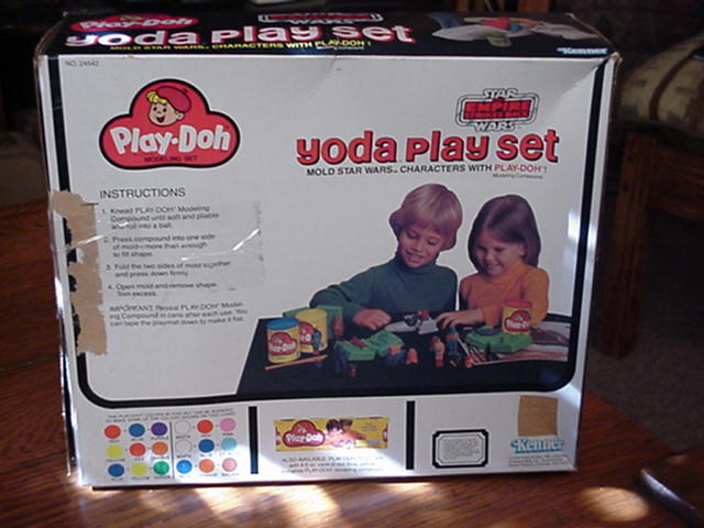 Play-Doh Yoda Play Set (Back of package)