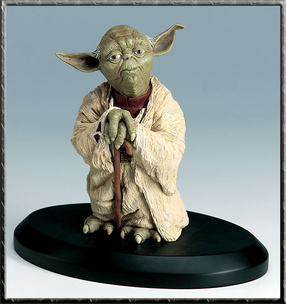 Attakus Yoda statue