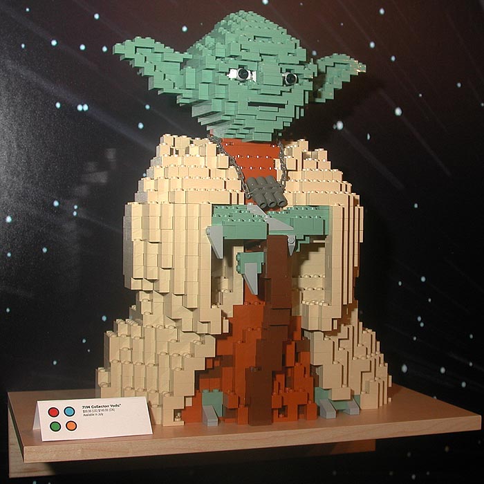Ultimate Collectors Series large LEGO Yoda