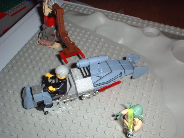 LEGO Yoda, Count Dooku, and crane