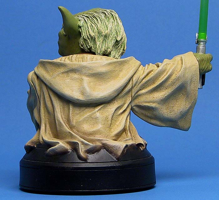 Gentle Giant Yoda minibust - back