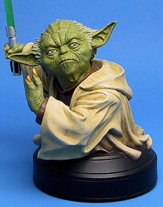 Gentle Giant Yoda minibust - front of Yoda