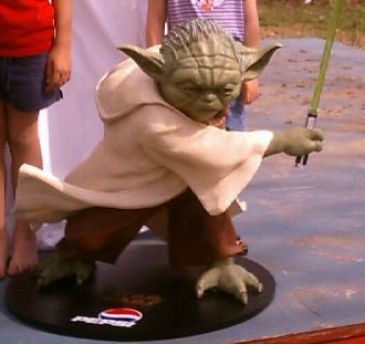 Pepsi promotional Revenge of the Sith lifesize Yoda replica - rotated