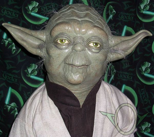 Sideshow Collectibles - Yoda lifesize bust - face