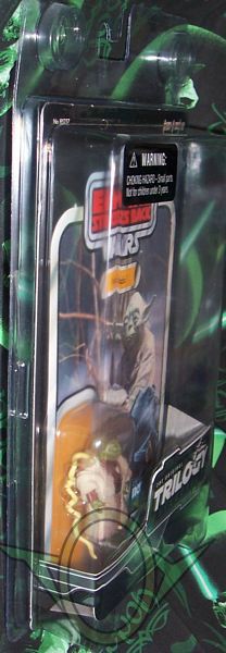 Hasbro - Vintage Original Trilogy Collection Yoda - left side